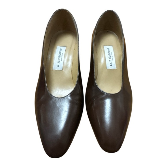 Liz Claiborne Brown Flats & Loafers with Smooth Leather and Classic Design - Picture 1 of 5